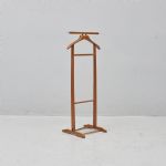 652582 Valet stand